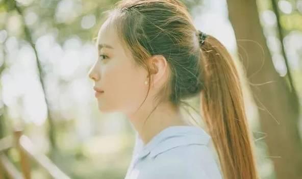 救援年轻女子